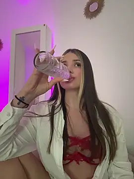 Ashleyjenner  online show from January 2026 12:06:01 AM