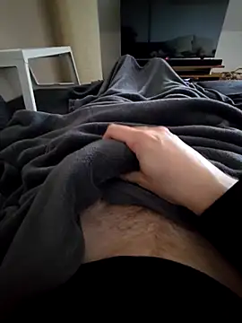 Snapshot of HannesDicks chatting on February 2025 11:14:02 AM HannesDicks online show from February 2025 11:14:02 AM