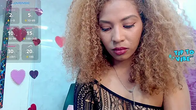 Litzy Curly online show from September 2025 02:41:02 PM