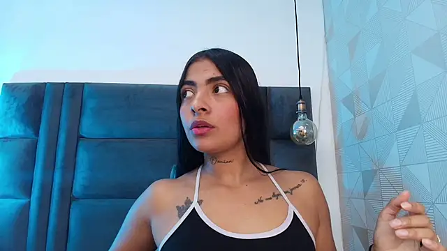 hot dione online show from October 2025 07:14:01 PM