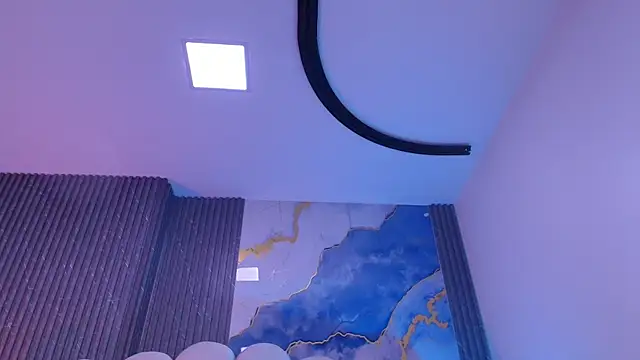 hot dione online show from March 2026 07:16:01 PM