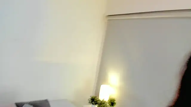 isa molly online show from February 2025 09:55:01 PM