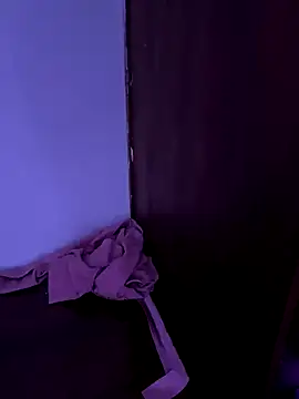 alee lenoxx online show from December 2025 01:32:02 AM