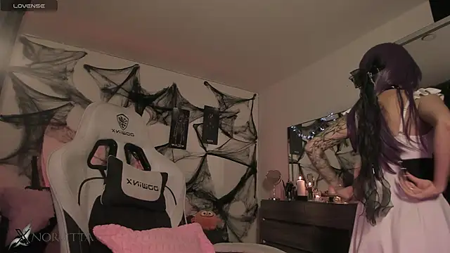 satanbabee online show from October 2025 10:55:01 PM