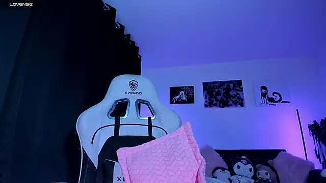 satanbabee online show from March 2026 11:32:02 PM