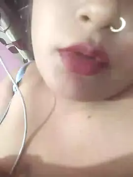 Snapshot of MohiniBhabhi chatting on December 2024 10:54:01 AM MohiniBhabhi online show from December 2024 10:54:01 AM