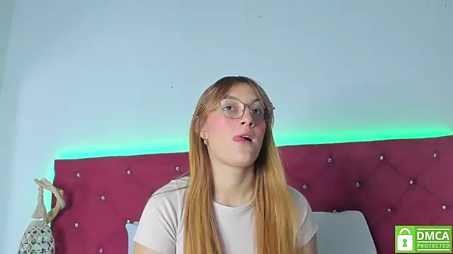 Snapshot of Ruth_harvey_ chatting on March 2025 11:58:02 AM Ruth harvey online show from March 2025 11:58:02 AM