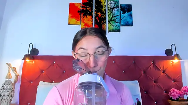 Ruth harvey  online show from November 2025 01:48:02 PM