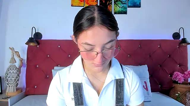 Ruth harvey  online show from November 2025 02:00:02 PM