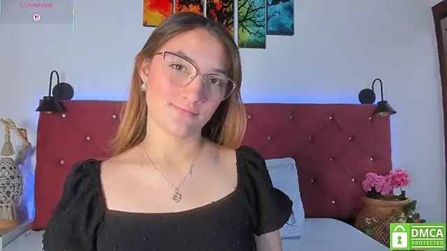 Snapshot of Ruth_harvey_ chatting on October 2025 01:22:02 PM Ruth harvey online show from October 2025 01:22:02 PM