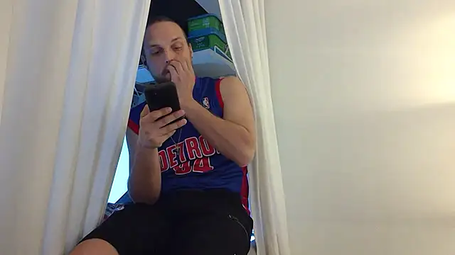Snapshot of VitaminmanFL chatting on February 2025 08:56:01 PM VitaminmanFL online show from February 2025 08:56:01 PM