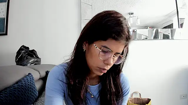 karlina charlotte1 online show from March 2025 01:23:02 PM