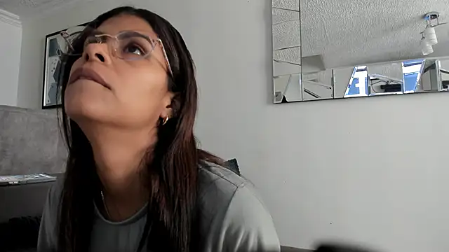 karlina charlotte1 online show from February 2025 02:38:01 PM