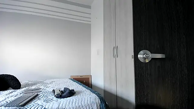 karlina charlotte1 online show from February 2025 01:14:01 PM