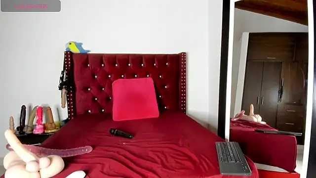 sophivans milf online show from March 2026 10:04:02 AM