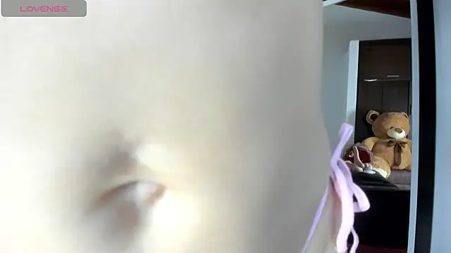 Snapshot of sophivans_milf chatting on June 2026 10:01:02 AM sophivans milf online show from June 2026 10:01:02 AM