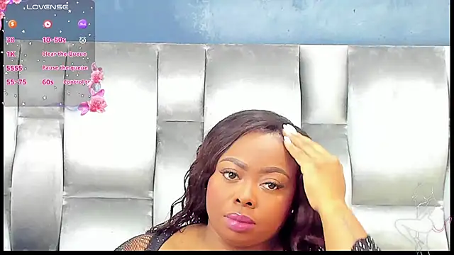 CamilaBenitez online show from October 2025 07:36:01 PM