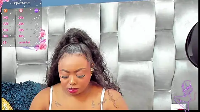 CamilaBenitez online show from March 2026 11:00:01 PM