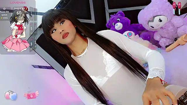 Snapshot of AlahiaDabion chatting on November 2025 07:13:01 AM AlahiaDabion online show from November 2025 07:13:01 AM