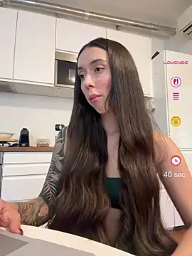 emiliasommer online show from June 2026 05:01:02 PM