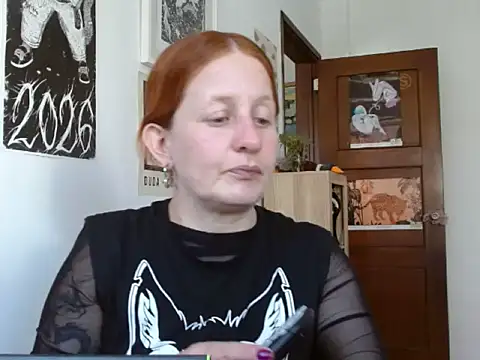 Snapshot of ViioletaMora chatting on May 2026 07:50:02 PM ViioletaMora online show from May 2026 07:50:02 PM