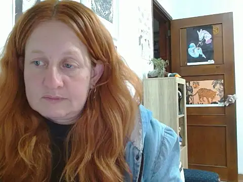 Snapshot of ViioletaMora chatting on May 2026 04:38:01 AM ViioletaMora online show from May 2026 04:38:01 AM