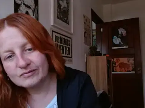 Snapshot of ViioletaMora chatting on May 2026 08:46:01 PM ViioletaMora online show from May 2026 08:46:01 PM