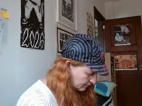 Snapshot of ViioletaMora chatting on May 2026 07:44:02 PM ViioletaMora online show from May 2026 07:44:02 PM