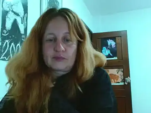 Snapshot of ViioletaMora chatting on April 2026 05:31:02 AM ViioletaMora online show from April 2026 05:31:02 AM