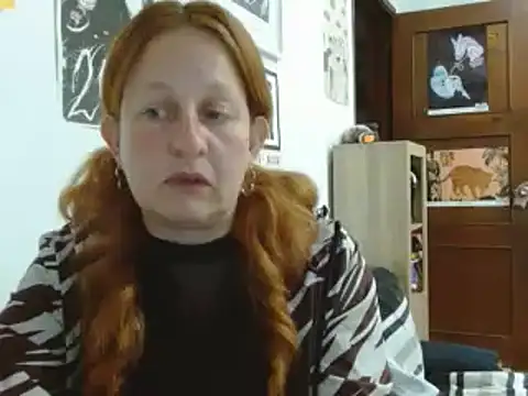 Snapshot of ViioletaMora chatting on May 2026 01:14:02 AM ViioletaMora online show from May 2026 01:14:02 AM
