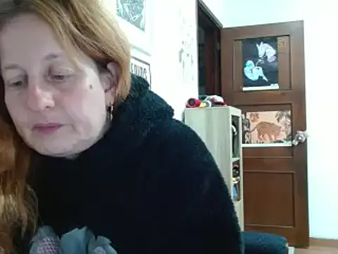 Snapshot of ViioletaMora chatting on April 2026 07:22:02 AM ViioletaMora online show from April 2026 07:22:02 AM