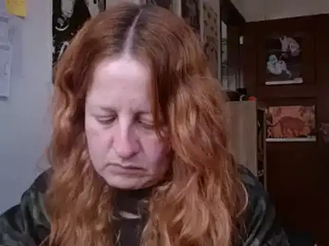 Snapshot of ViioletaMora chatting on June 2026 05:03:02 PM ViioletaMora online show from June 2026 05:03:02 PM