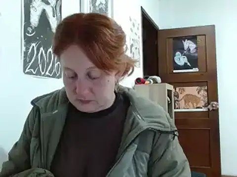 Snapshot of ViioletaMora chatting on April 2026 04:21:02 AM ViioletaMora online show from April 2026 04:21:02 AM