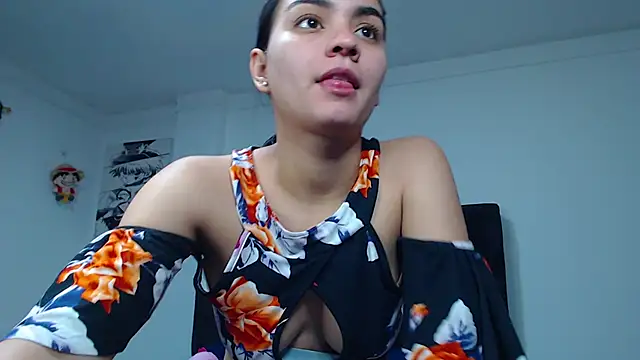 Ariel Zeo1 online show from December 2025 08:36:01 PM