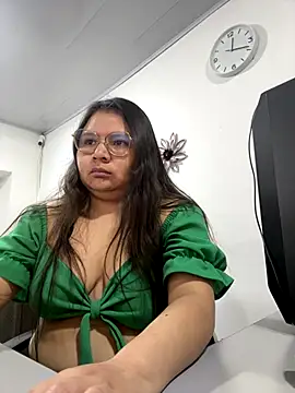 alice love052 online show from October 2025 05:19:02 AM