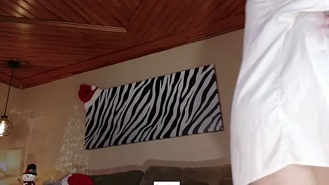 Snapshot of Hannah_Borbon chatting on December 2025 08:56:02 PM Hannah Borbon online show from December 2025 08:56:02 PM