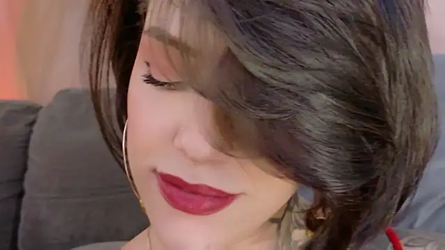 Hannah Borbon online show from July 2026 01:17:01 AM