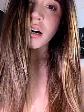 maliciaworld online show from March 2026 07:25:01 PM