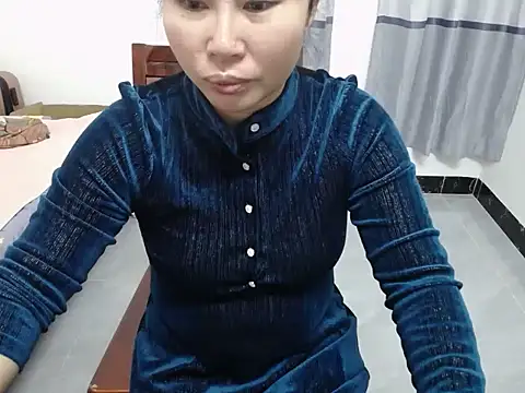 xiaoxuer online show from October 2025 03:38:01 AM