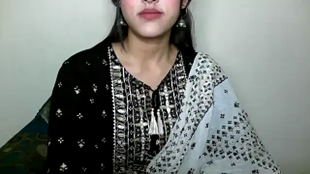 Snapshot of Princess_noorjahan chatting on December 2024 06:31:01 PM Princess noorjahan online show from December 2024 06:31:01 PM