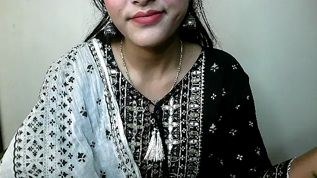 Snapshot of Princess_noorjahan chatting on January 2025 10:54:01 PM Princess noorjahan online show from January 2025 10:54:01 PM
