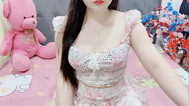 Funikio online show from April 2026 01:07:01 AM