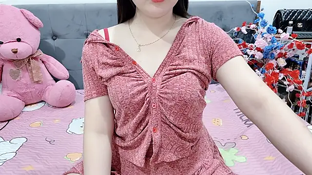 Funikio online show from April 2026 12:22:01 AM