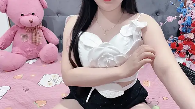 Funikio online show from May 2026 02:00:02 PM