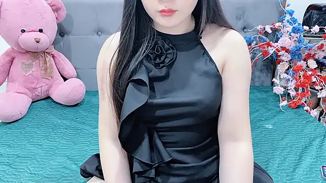 Funikio online show from April 2026 02:37:02 AM