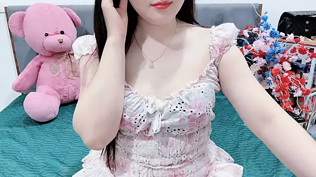 Funikio online show from April 2026 02:43:02 PM