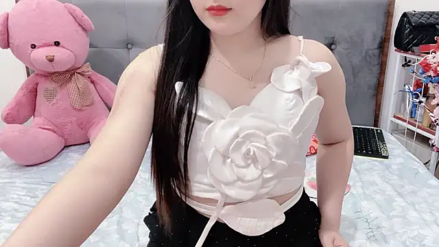 Funikio online show from May 2026 02:37:01 PM