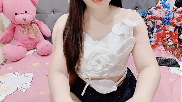 Funikio online show from April 2026 01:23:01 AM