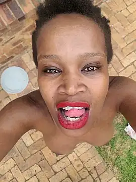 AfricanSquirtingQueen online show from January 2026 07:45:02 AM