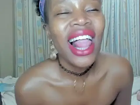 Snapshot of AfricanSquirtingQueen chatting on September 2025 02:36:01 AM AfricanSquirtingQueen online show from September 2025 02:36:01 AM